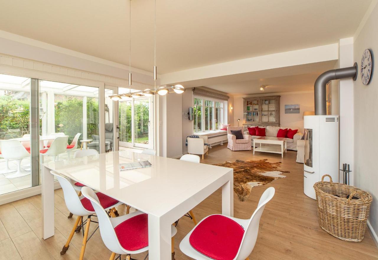 Haus Watthus - Wohnung Paradies Nebel Buitenkant foto