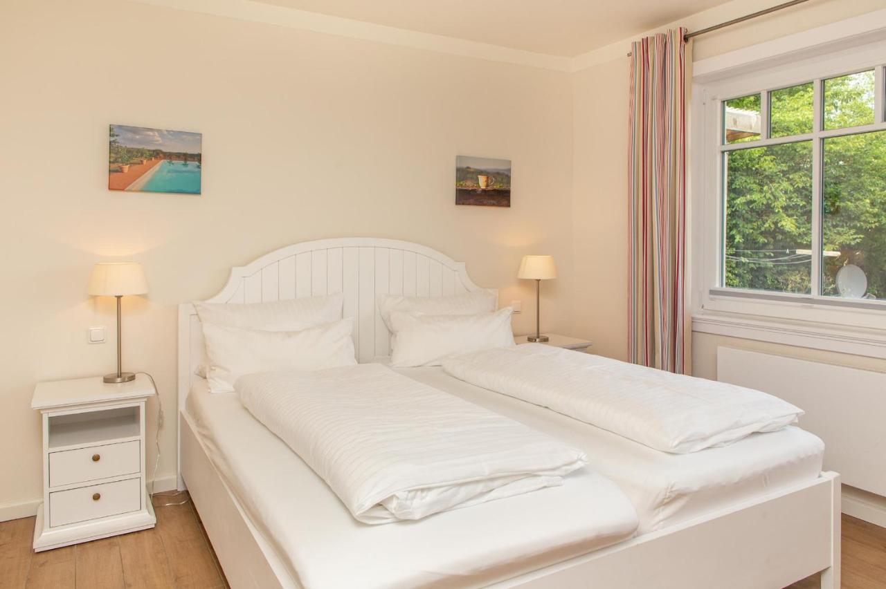 Haus Watthus - Wohnung Paradies Nebel Buitenkant foto