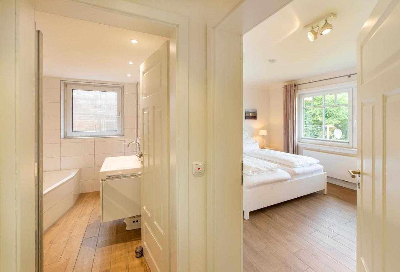 Haus Watthus - Wohnung Paradies Nebel Buitenkant foto