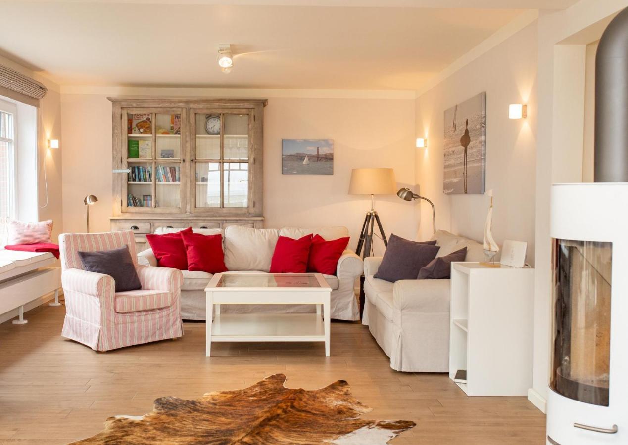Haus Watthus - Wohnung Paradies Nebel Buitenkant foto