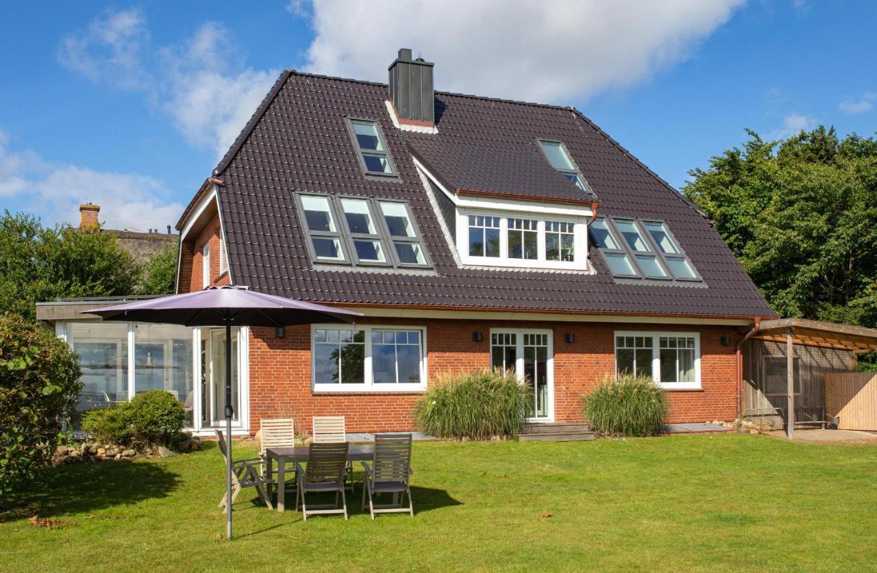Haus Watthus - Wohnung Paradies Nebel Buitenkant foto