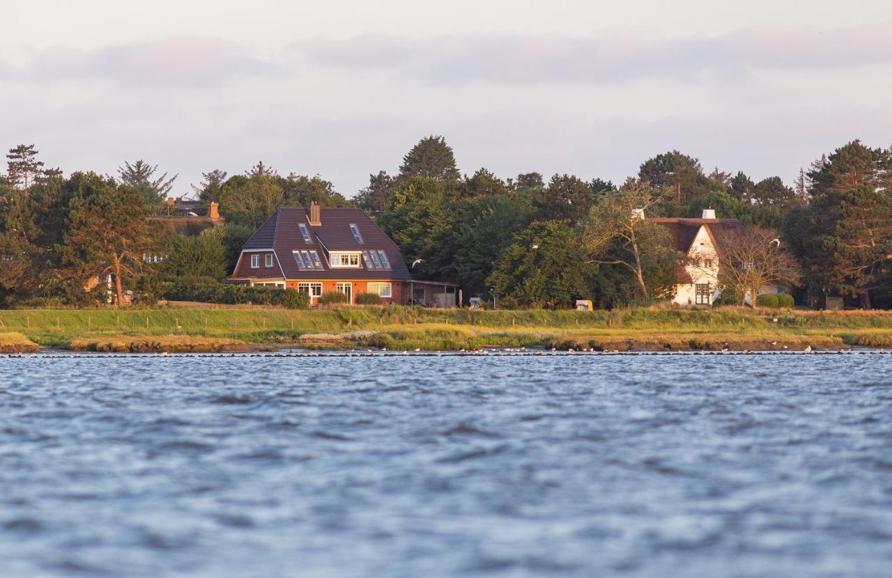 Haus Watthus - Wohnung Paradies Nebel Buitenkant foto
